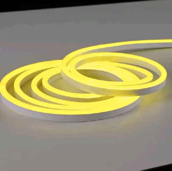 Гибкий Неон  12В 2жил 11Вт/м Желтый 120LED/м SMD3528 Белый ПВХ 6х12мм IP67 REDIGLE (5м) (200)
