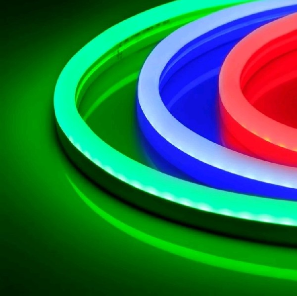 Гибкий Неон  12В 4жил 21Вт/м RGB 90LED/м SMD5050 Белый ПВХ 8х16мм IP67 REDIGLE (200)